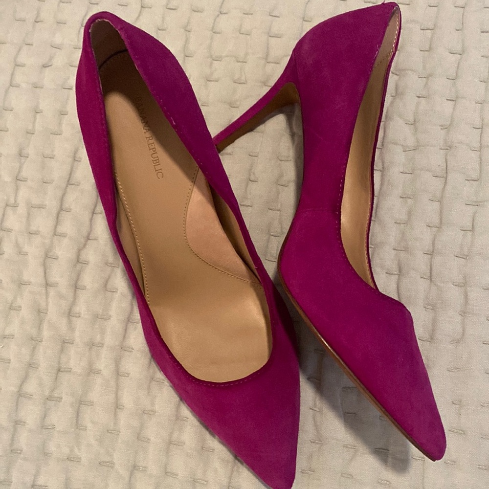 Banana Republic Suede Heels